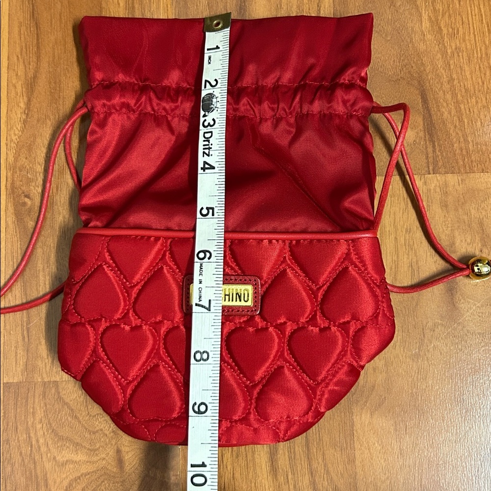 NWOT Authentic Moschino Red Heart Quilted Drawstring Bag - Picture 7 of 16